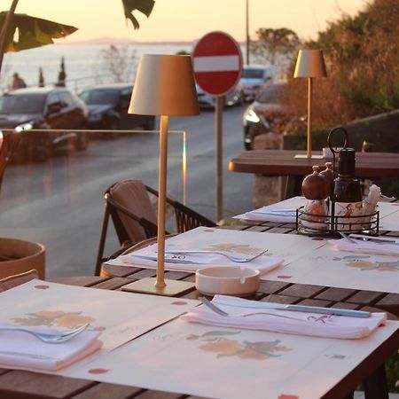 Azar Luxury Suites Vlore Ngoại thất bức ảnh