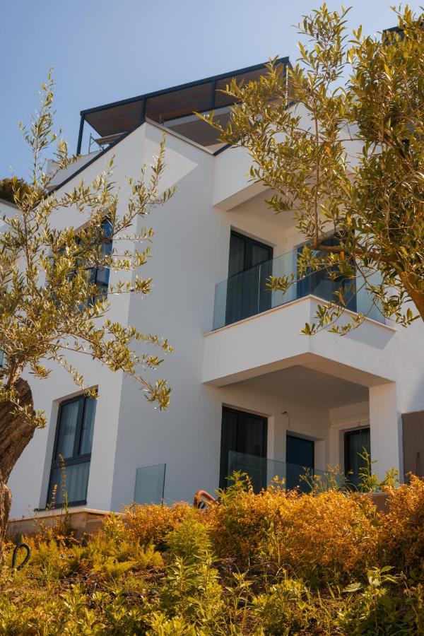 Azar Luxury Suites Vlore Ngoại thất bức ảnh