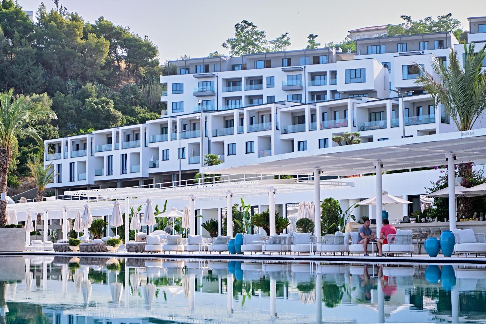 Azar Luxury Suites Vlore Ngoại thất bức ảnh