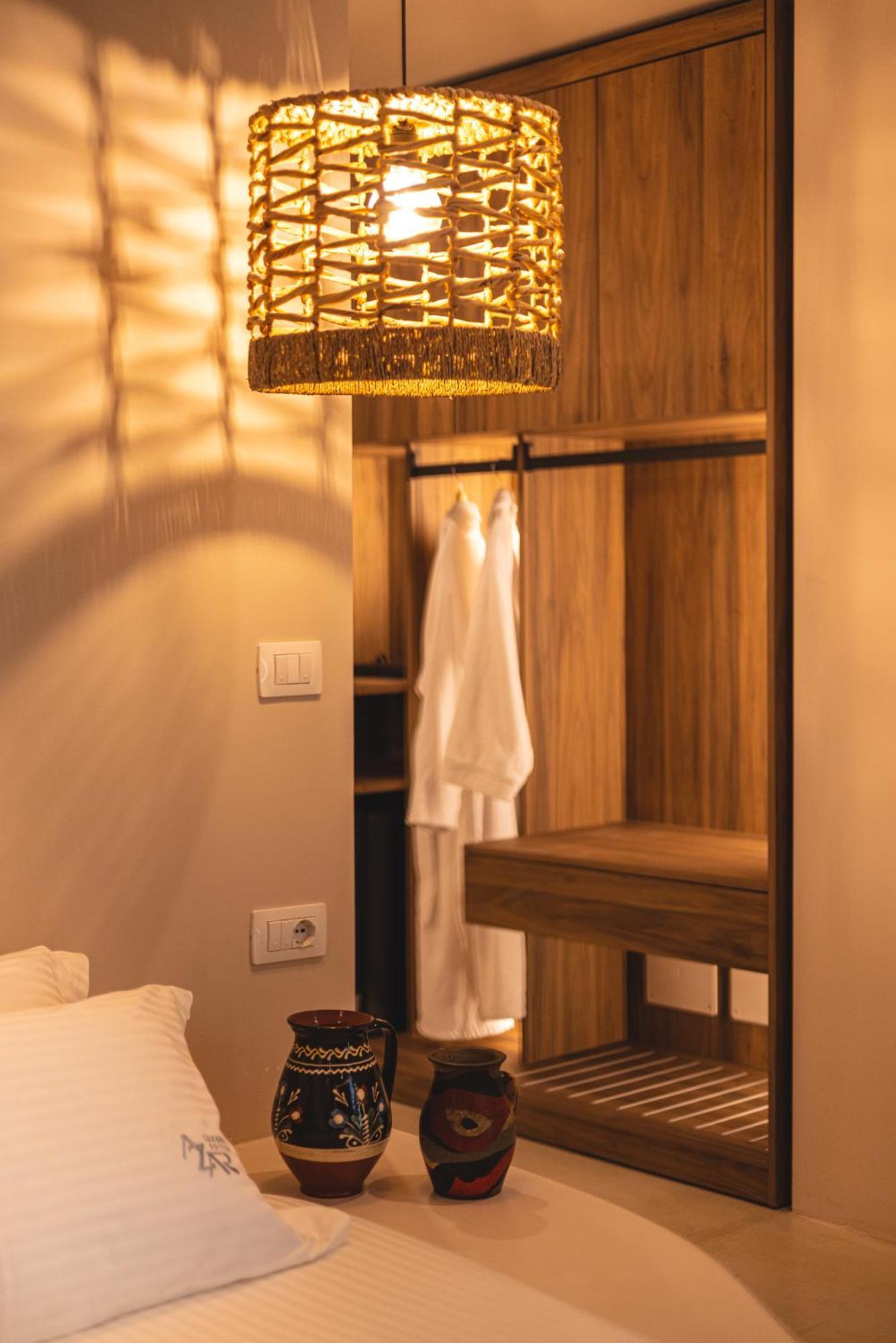 Azar Luxury Suites Vlore Ngoại thất bức ảnh