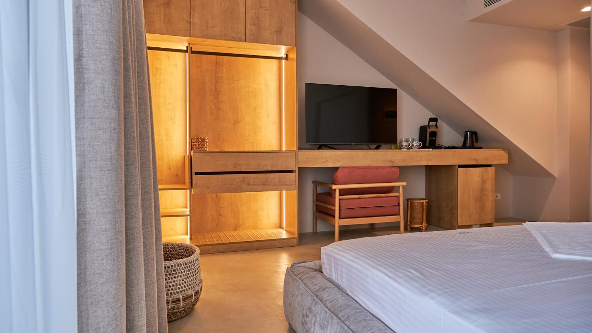Azar Luxury Suites Vlore Ngoại thất bức ảnh