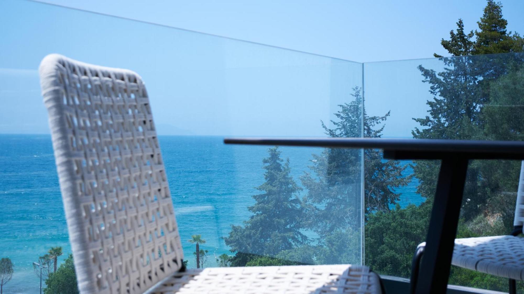 Azar Luxury Suites Vlore Ngoại thất bức ảnh
