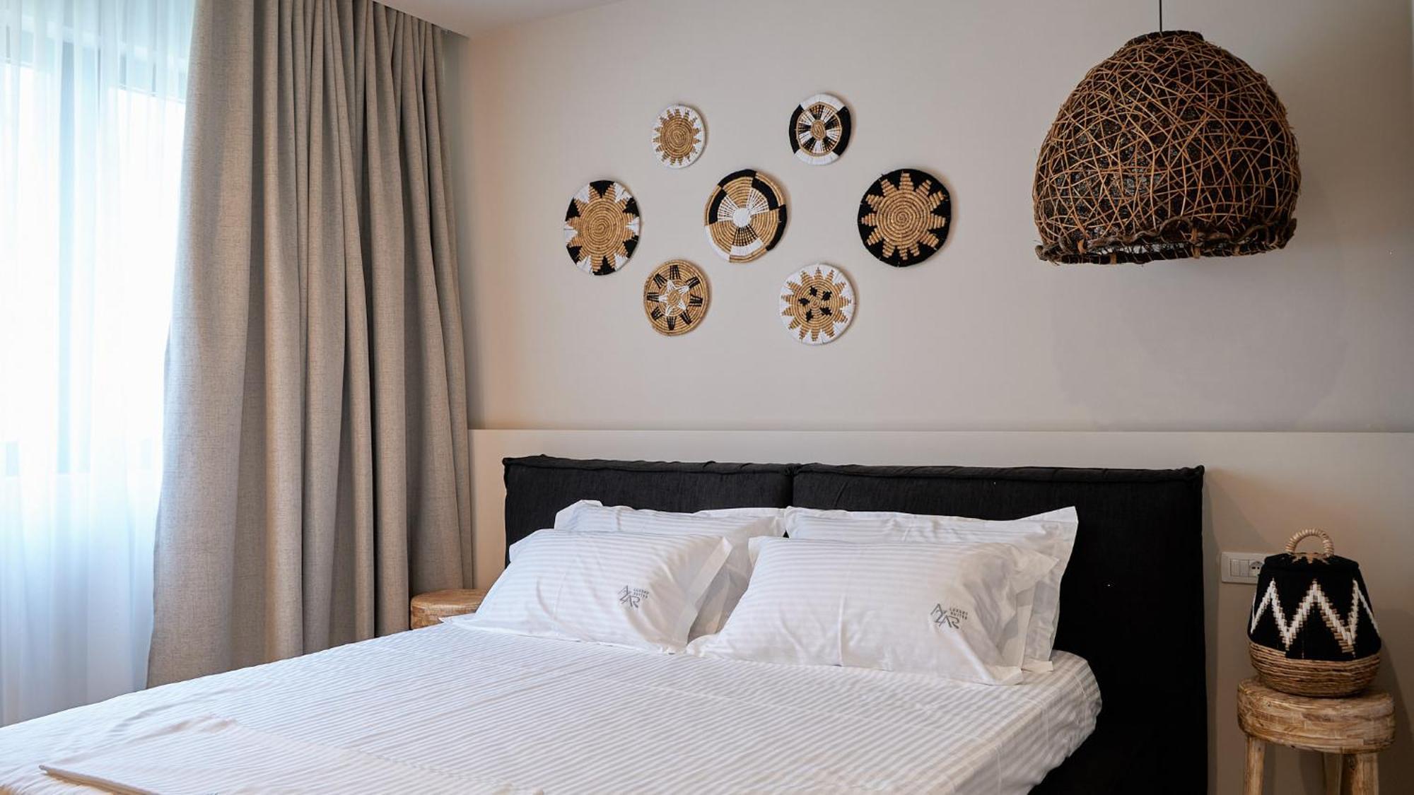Azar Luxury Suites Vlore Ngoại thất bức ảnh