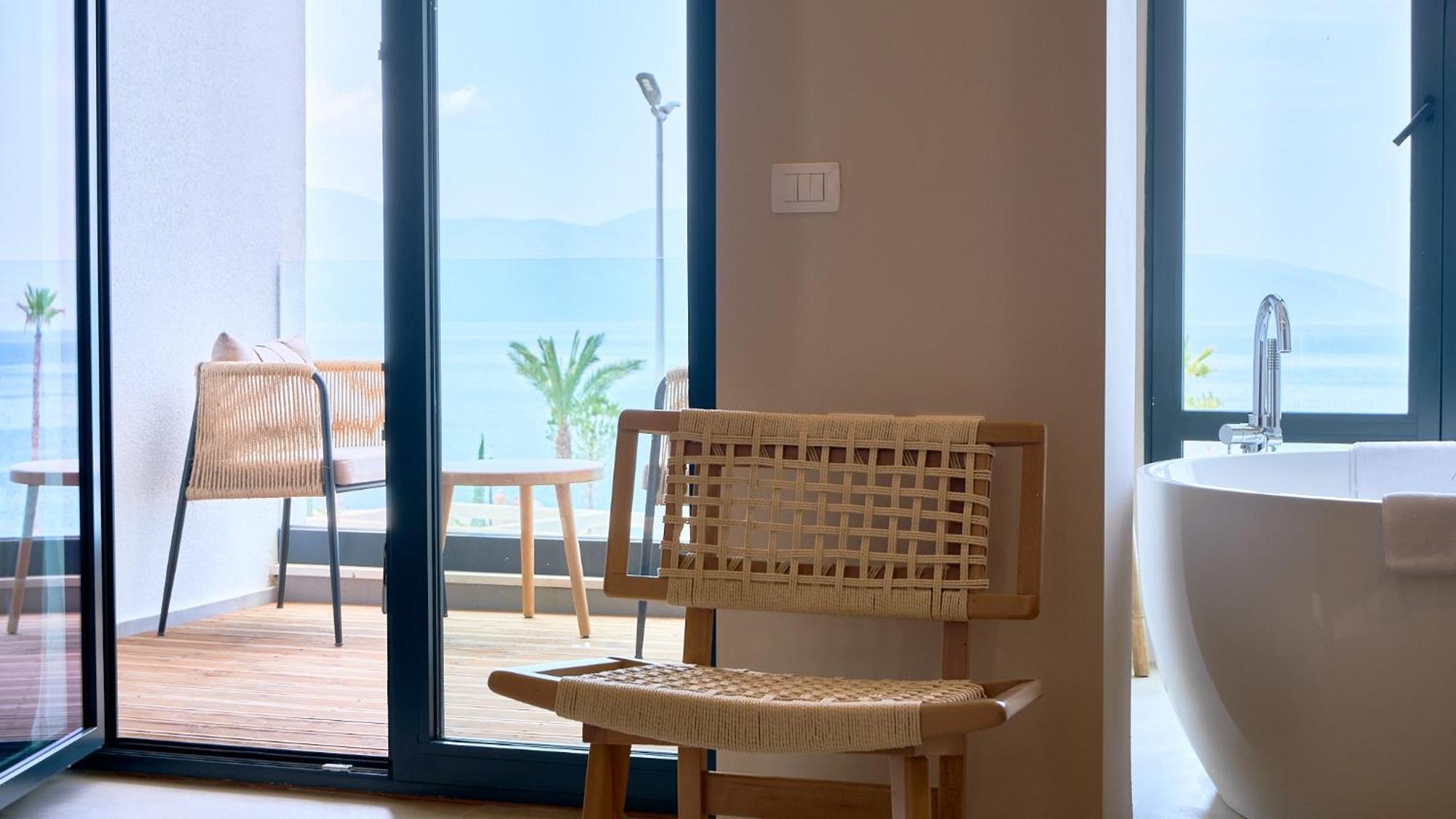 Azar Luxury Suites Vlore Ngoại thất bức ảnh